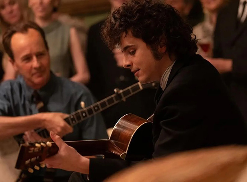 A Complete Unknown. Cinco razones por las que tenés que ver la biopic Bob Dylan