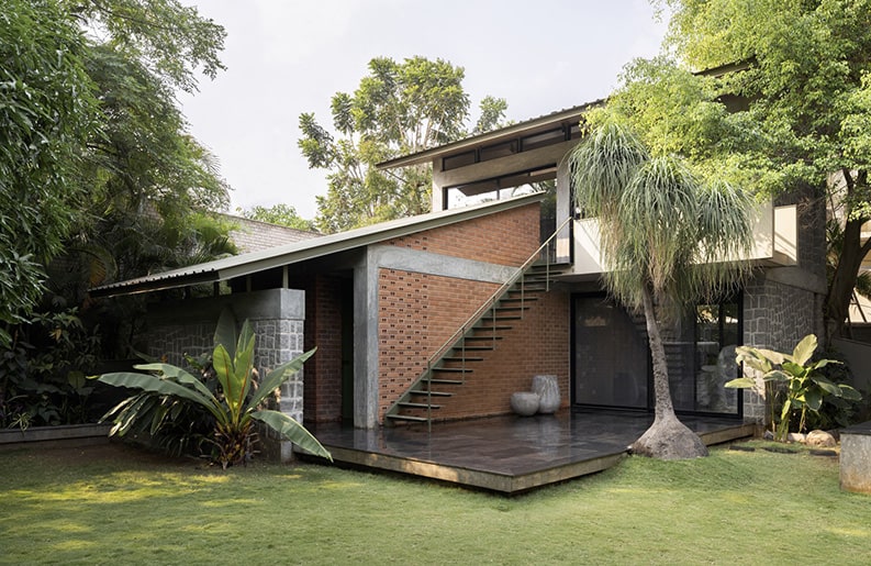 Backyard Pad, Dev & Kaushik Architects, Justin Sebastian