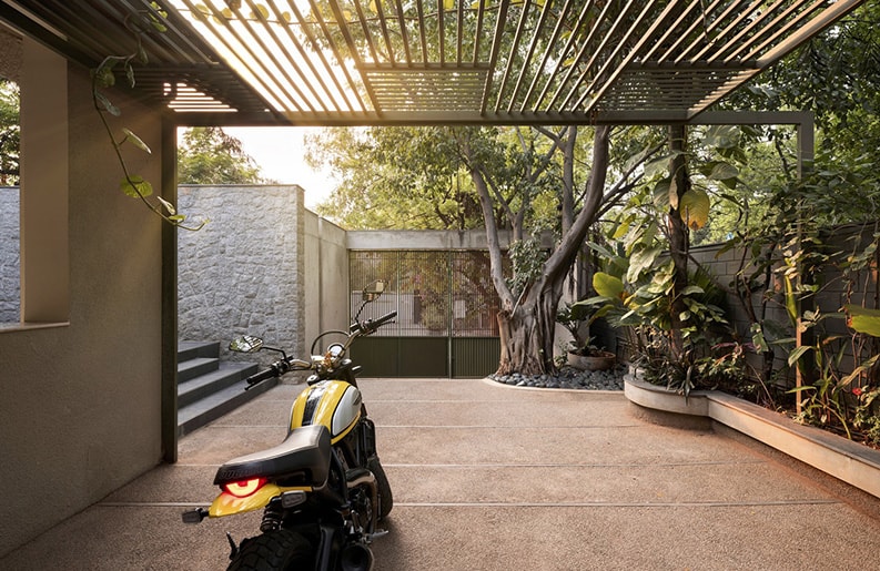 Backyard Pad, Dev & Kaushik Architects, Justin Sebastian