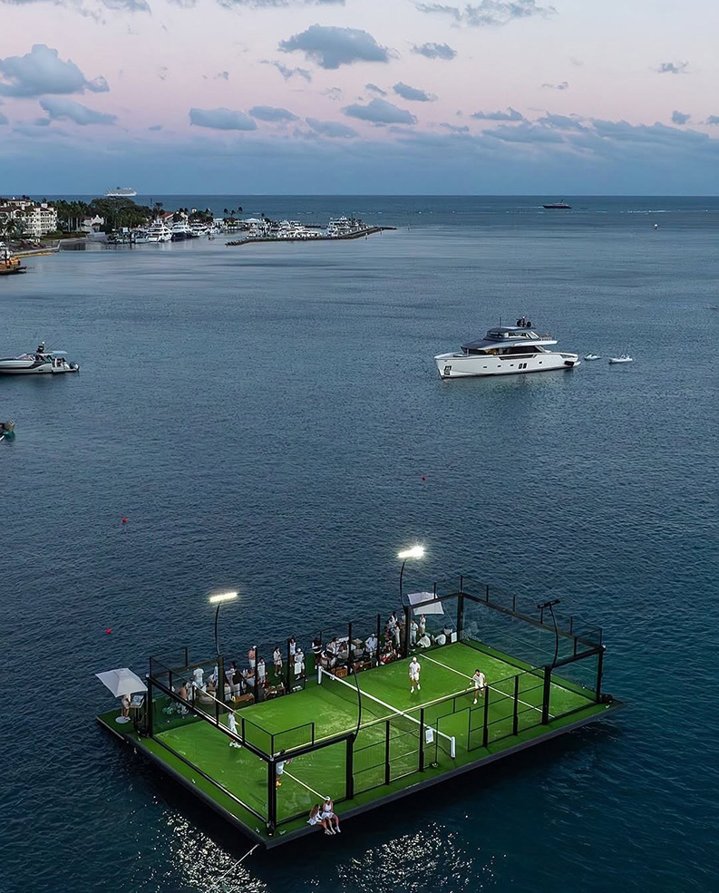 Cancha de pádel flotante de Miami