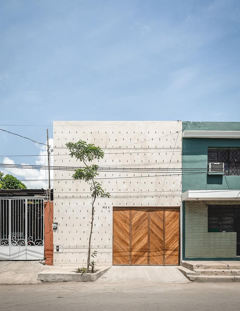 Casa AHAU, Nutum estudio, Manolo Solís