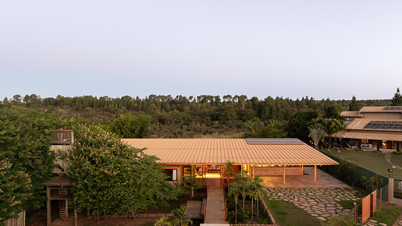 Casa Adriana by Fittipaldi Arquitetura