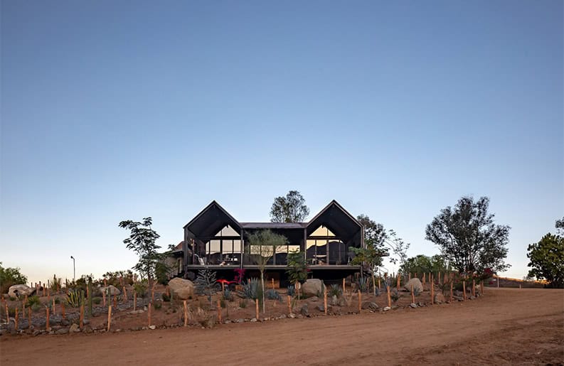 Casa Arroyo. Una vivienda que se ubica sobre una pendiente