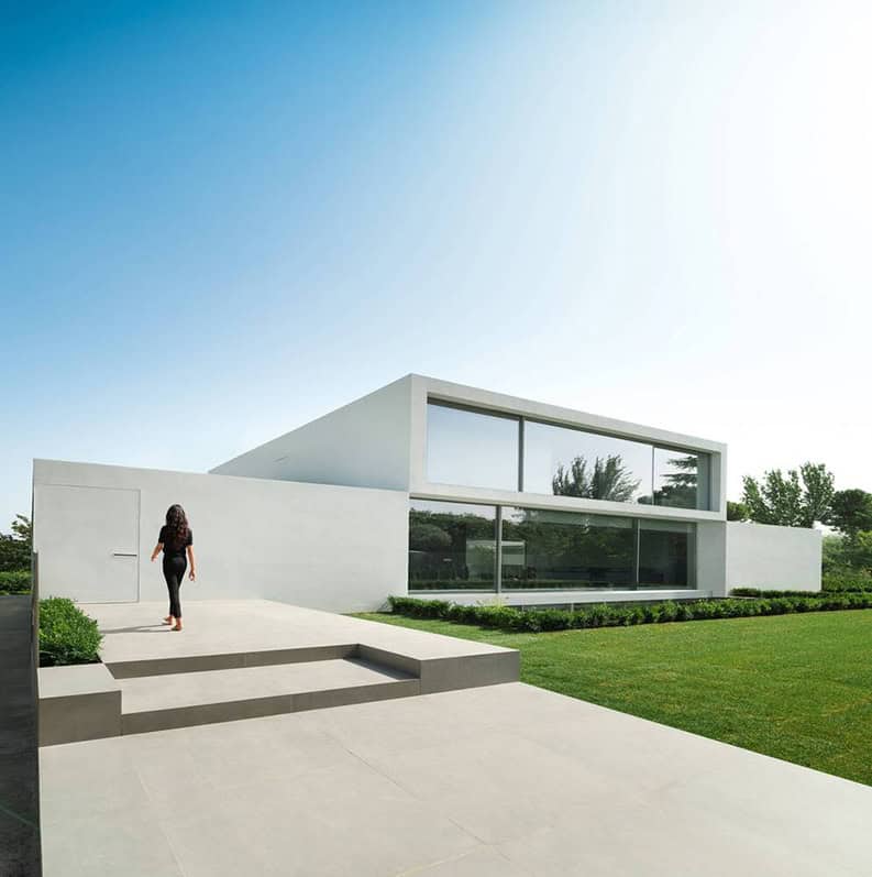 Casa Compluvium by Fran Silvestre Arquitectos