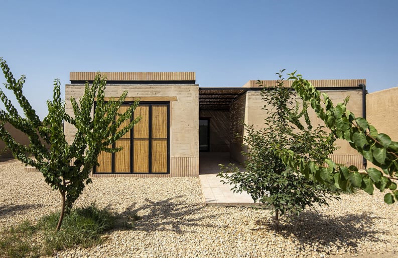 Casa Khaki, EZ Studio, Ali Gorjian