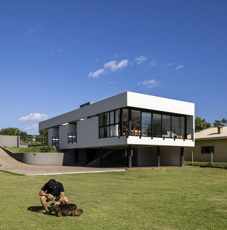 Casa Luz. Una propiedad que se construye en el subsuelo 