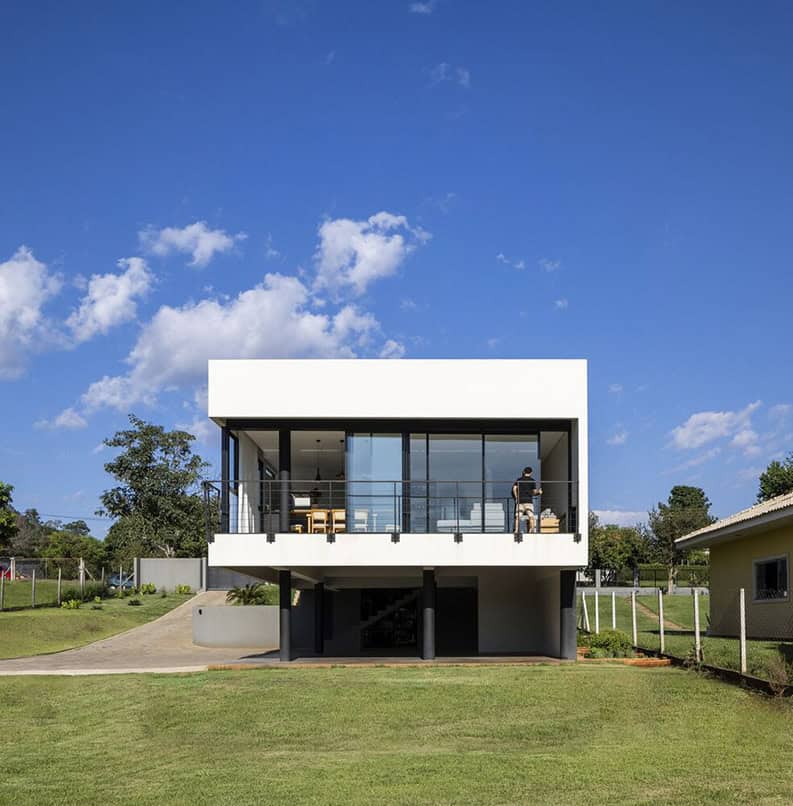 Casa Luz. Una propiedad que se construye en el subsuelo 