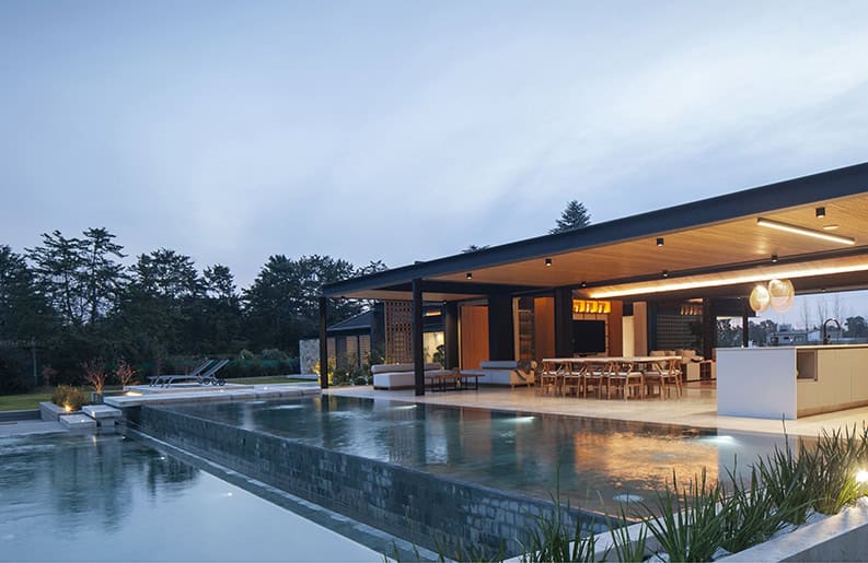 Luxury Property Awards. Reconocimiento internacional para Casa Orilla de Leone Loray Arquitectura 