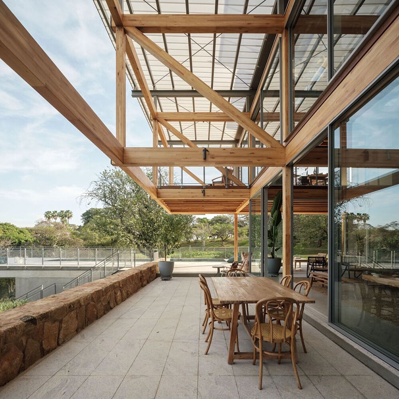 Casa RF by Andrade Morettin Arquitetos Associados