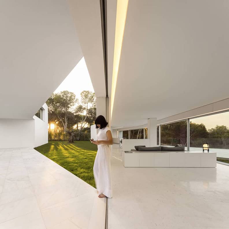 Casa Sabater by Fran Silvestre Arquitectos