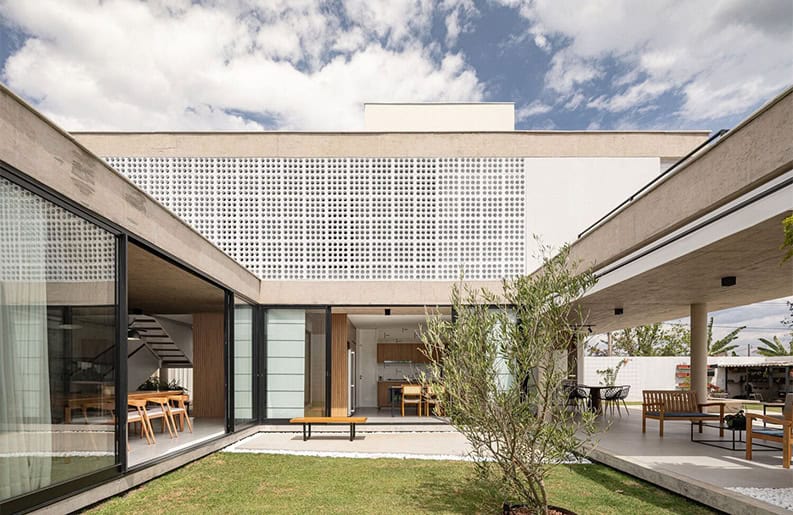 Casa Taquari. Una propiedad que que se nutre de la luz exterior