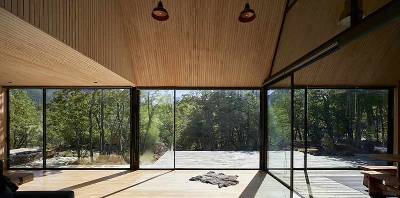 Casa Trama by Urzúa Soler Arquitectos