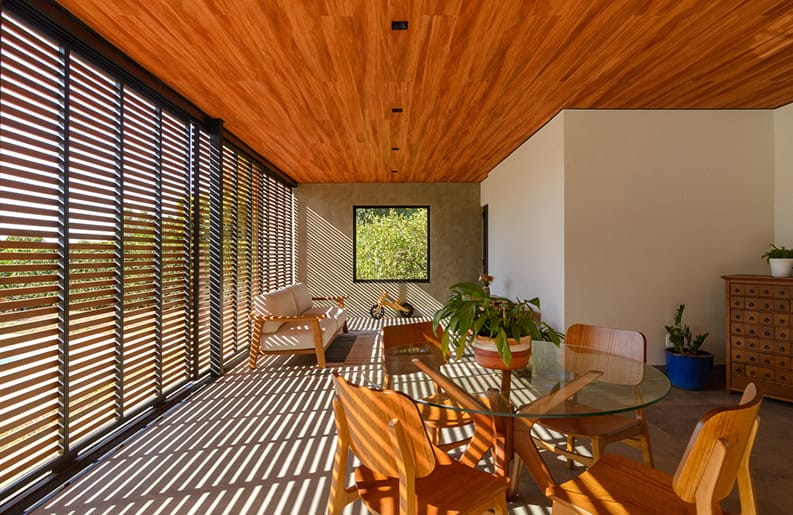 Casa das rosas by Renan Mendes Arquitetura