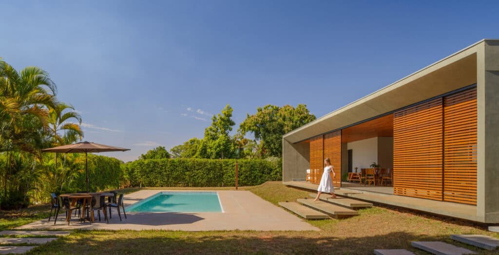 Casa das rosas by Renan Mendes Arquitetura