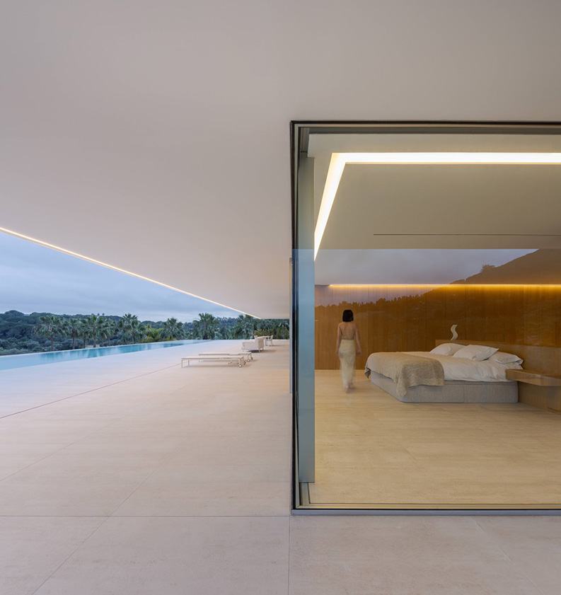 Casa en Sotogrande by Fran Silvestre Arquitectos