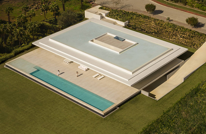 Casa en Sotogrande by Fran Silvestre Arquitectos