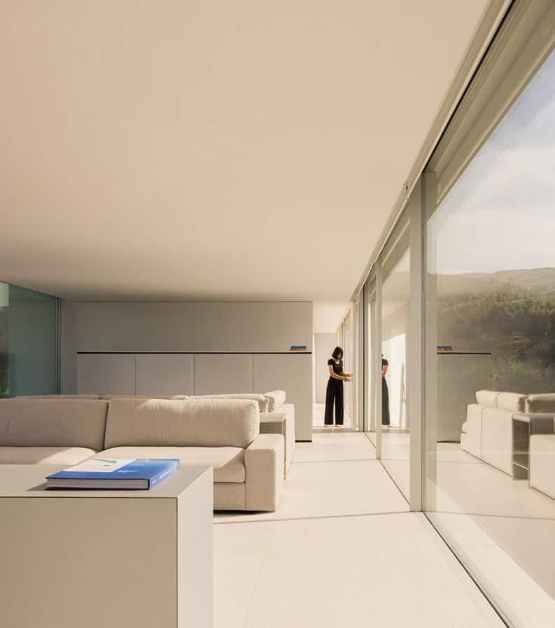 Casa en el Aire by Fran Silvestre Arquitectos