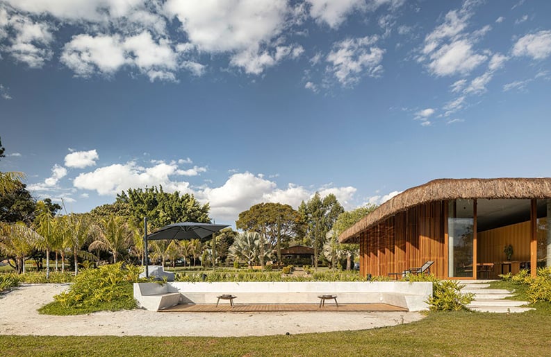 Proyecto Tres 6 2, Debaixo do Bloco Arquitetura, Joana França