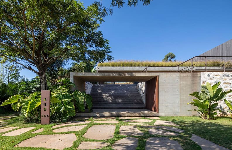 Residencia Serra by Marcelo Couto Arquitetura, Rodrigo Oliveira Paisagismo