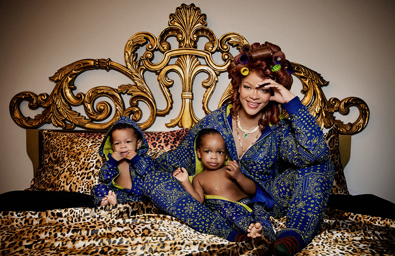 Rihanna y sus Hijos en la campaña de Savage X Fenty