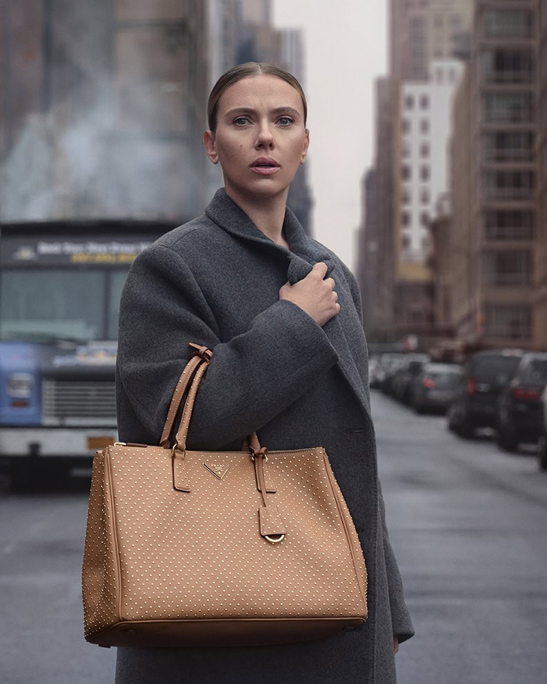 Nuevo Ícono de Estilo. Scarlett Johansson protagoniza la campaña de Prada Galleria