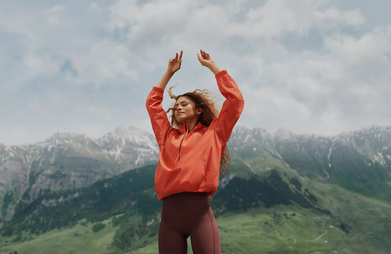 Campaña de On protagonizada por Zendaya