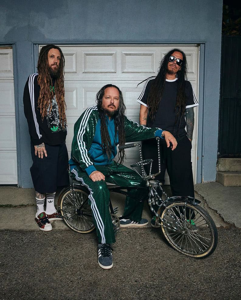 adidas Originals x KoRn. Una cápsula que fusiona la energía rebelde del metal alternativo con el legado icónico de Adidas