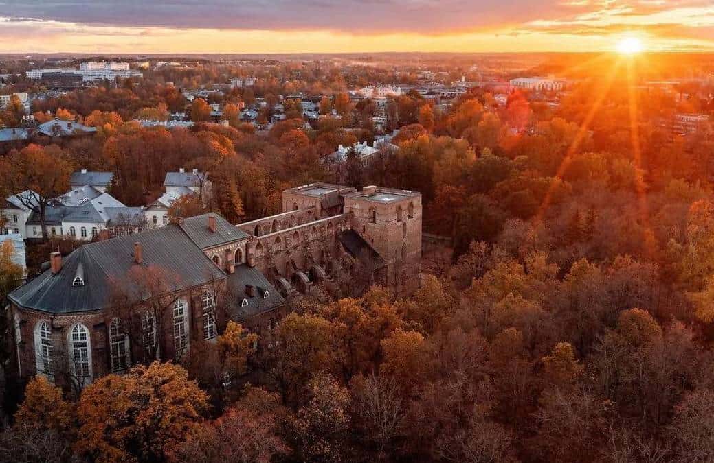 Tartu. Cultura, Historia y Naturaleza de Estonia.
